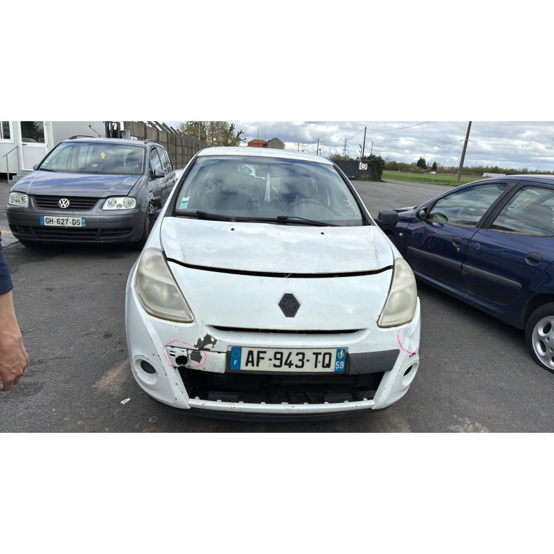 Custode arriere droit RENAULT CLIO 3 Photo n°10
