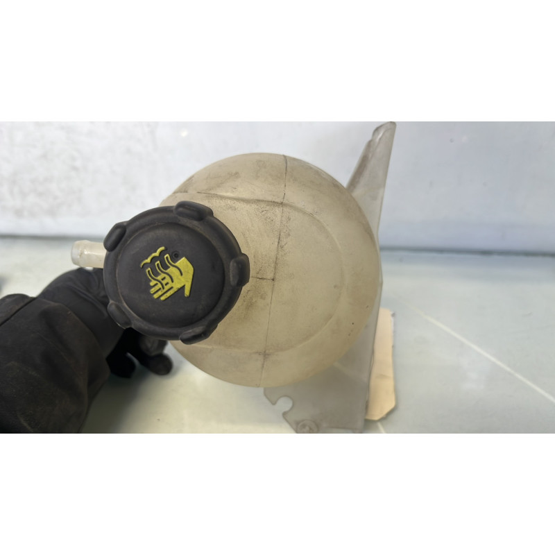 Vase d'expansion DACIA SANDERO 1 Photo n°4