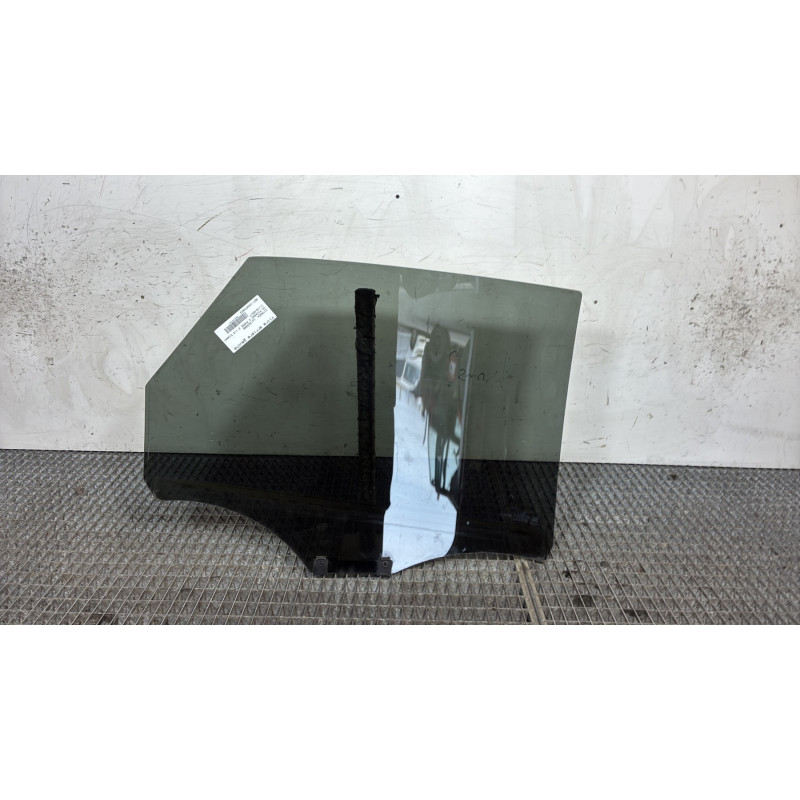 Vitre arriere gauche CITROEN C4 PICASSO 2 Photo n°4