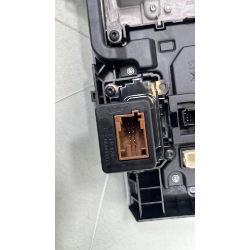 Ecran GPS CITROEN C4 PICASSO 2 Photo n°7