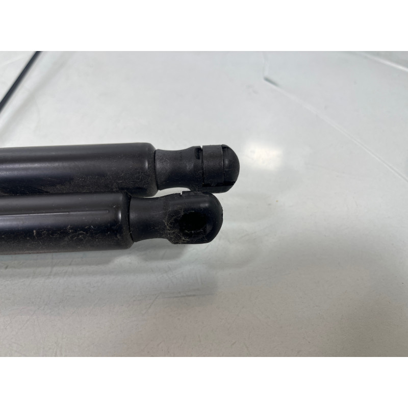 Verin de coffre CITROEN C4 PICASSO 2 Photo n°3