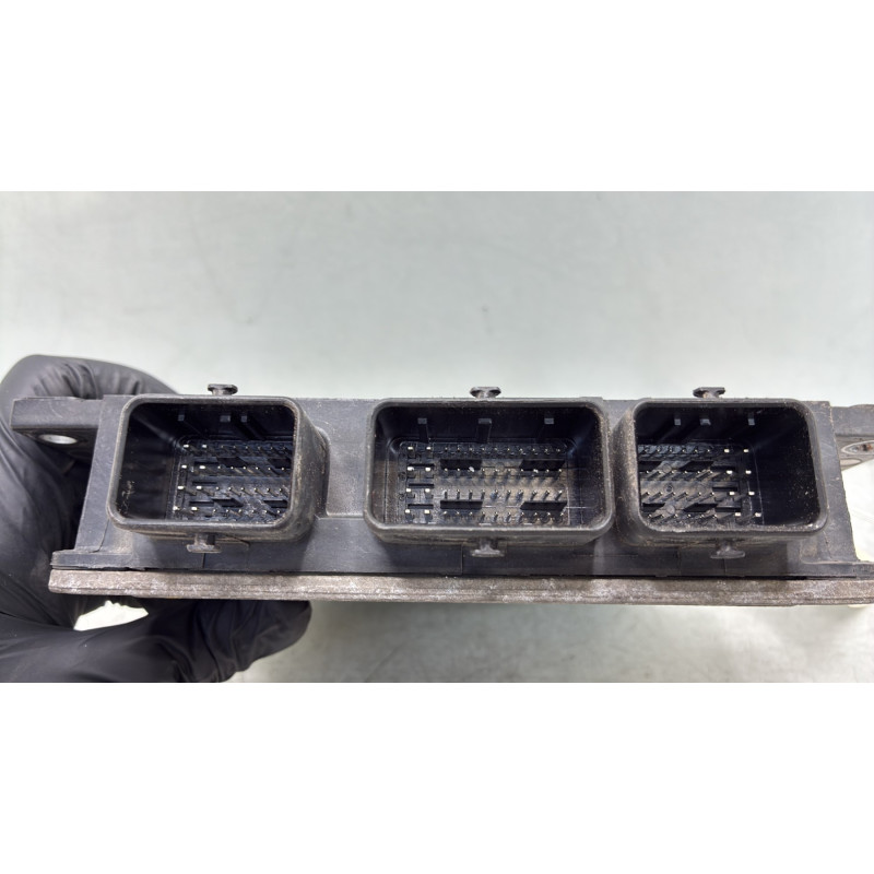 Calculateur moteur RENAULT MODUS Photo n°3