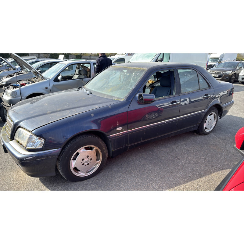 Custode arriere gauche (porte) MERCEDES CLASSE C 202 Photo n°12