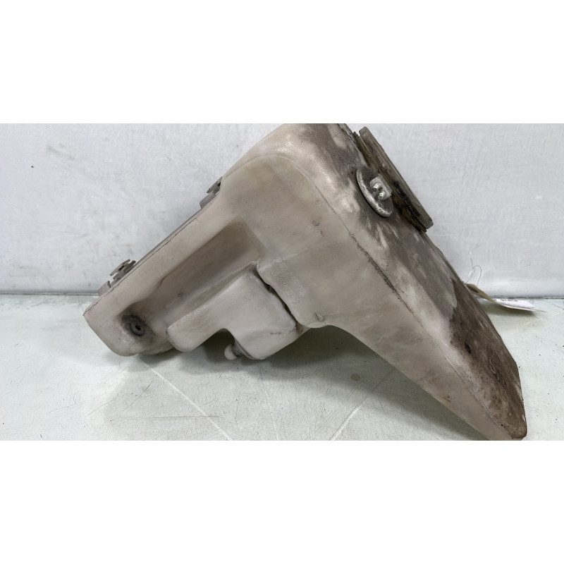 Vase de lave glace MERCEDES CLASSE C 202 Photo n°2