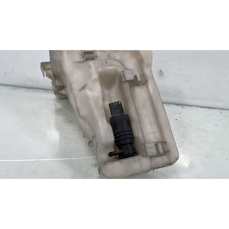 Vase de lave glace MERCEDES CLASSE C 202 Photo n°4