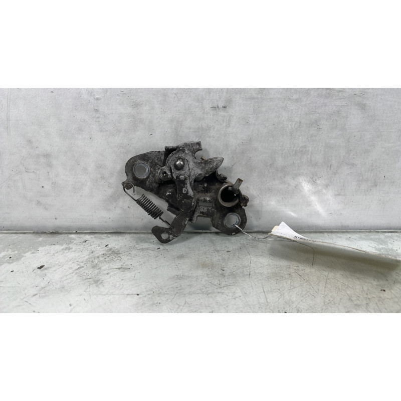 Fermeture de capot PEUGEOT 405 Photo n°1