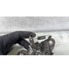 Fermeture de capot PEUGEOT 405