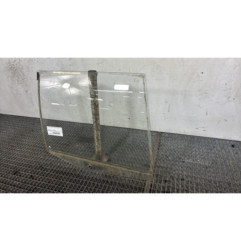 Vitre arriere droit PEUGEOT 405