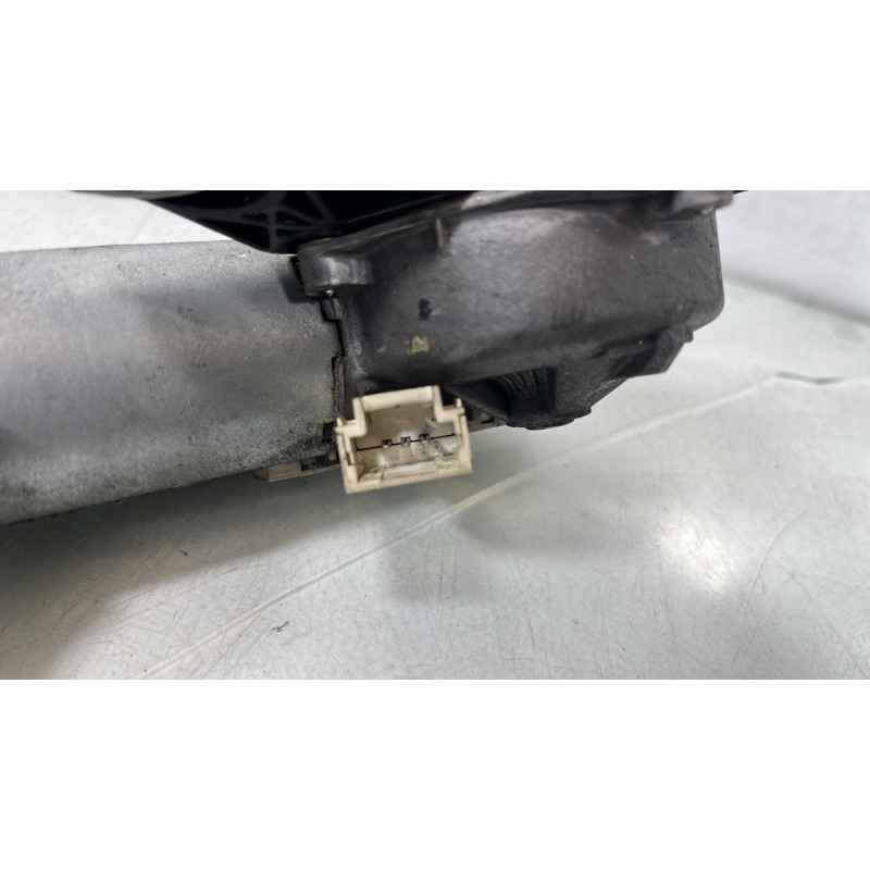 Mot. essuie glace arrière gauche RENAULT TRAFIC 2 Photo n°4