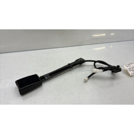 Attache ceinture avant droit NISSAN JUKE 1 Photo n°1