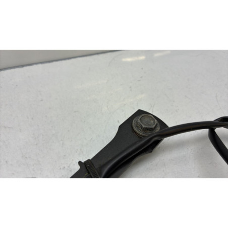 Attache ceinture avant droit NISSAN JUKE 1