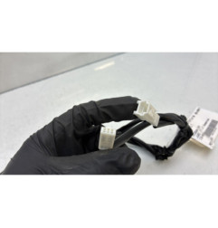 Attache ceinture avant droit NISSAN JUKE 1