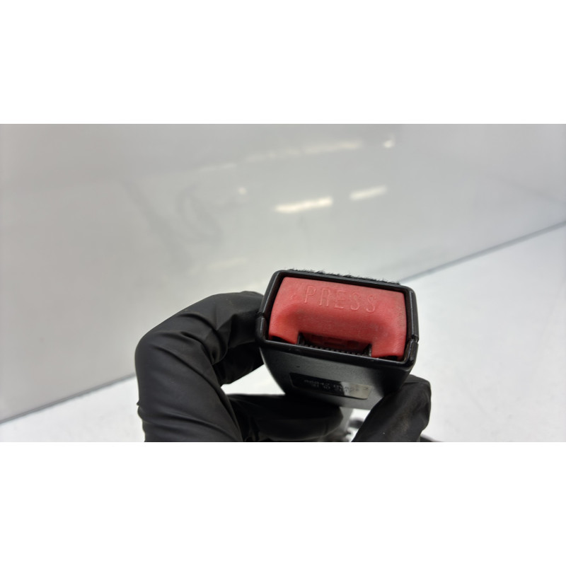 Attache ceinture avant droit NISSAN JUKE 1 Photo n°4