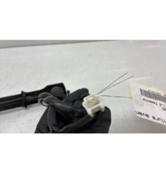 Attache ceinture avant gauche NISSAN JUKE 1