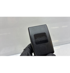 Attache ceinture avant gauche NISSAN JUKE 1