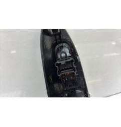 Interrupteur de leve vitre arriere gauche NISSAN JUKE 1