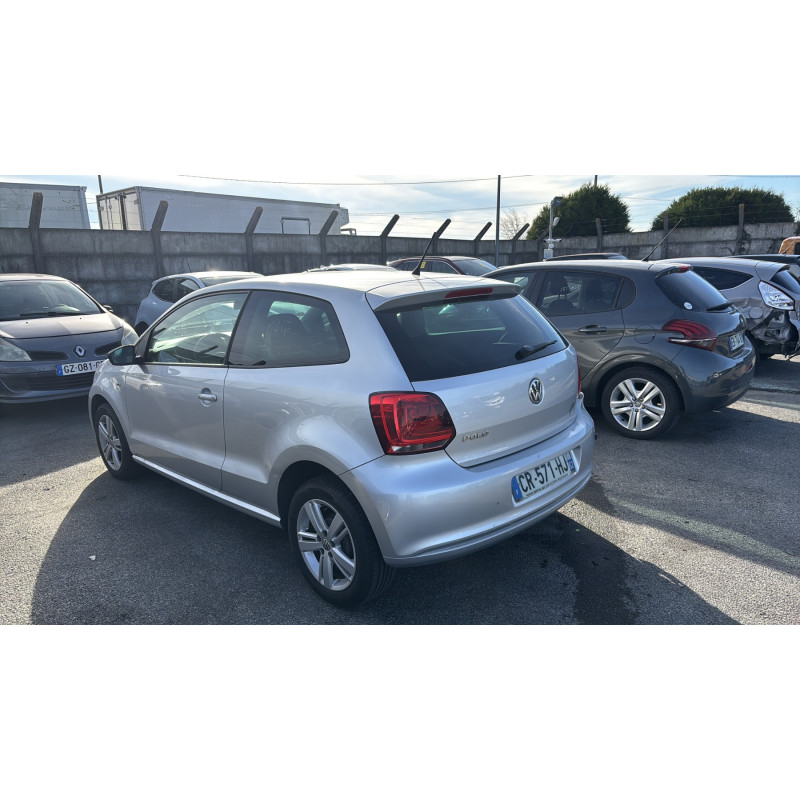 Attache ceinture avant gauche VOLKSWAGEN POLO 5 Photo n°19