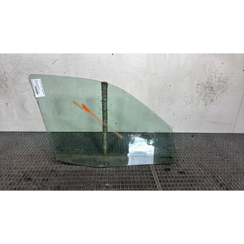 Vitre avant gauche RENAULT CLIO 2 Photo n°4