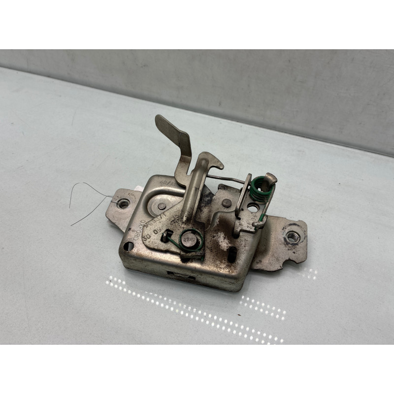 Fermeture de capot RENAULT CLIO 3 Photo n°1
