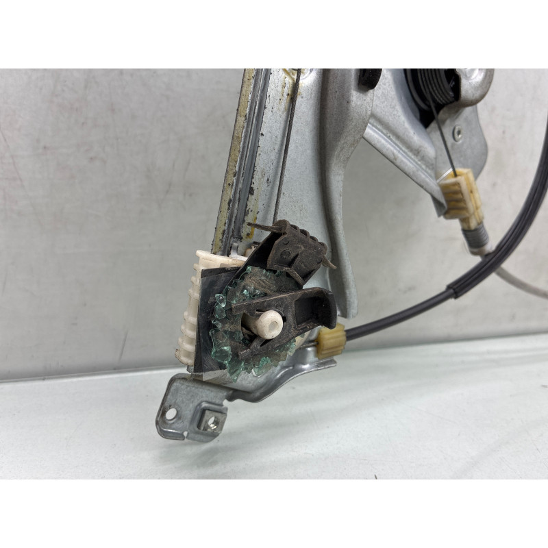 Leve vitre electrique avant droit RENAULT CLIO 3 Photo n°3