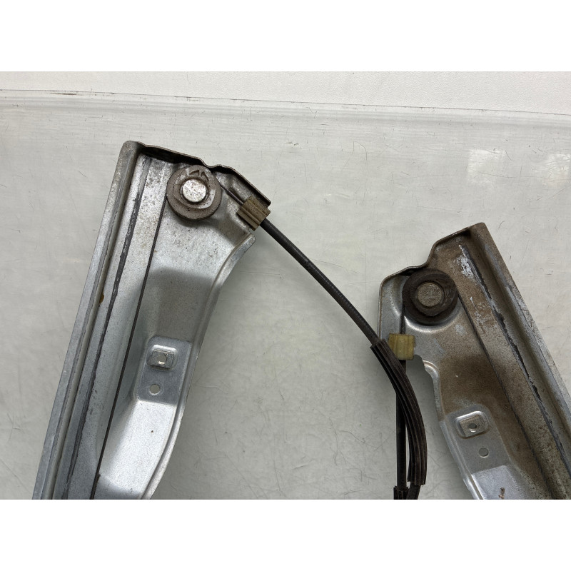 Leve vitre electrique avant droit RENAULT CLIO 3 Photo n°4