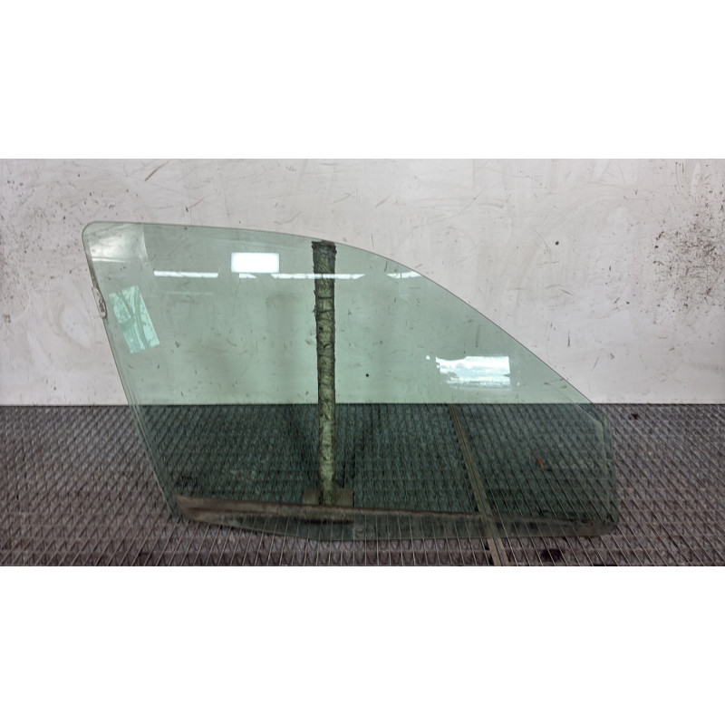 Vitre avant droit RENAULT CLIO 2 Photo n°1