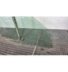 Vitre avant droit RENAULT CLIO 2