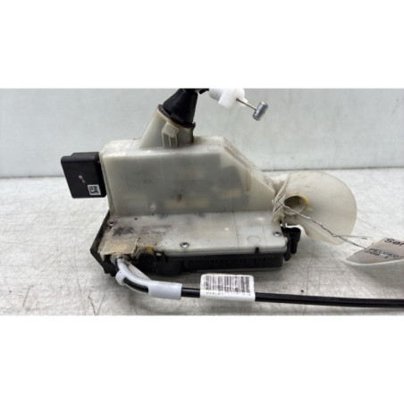 Serrure avant gauche PEUGEOT 208 1