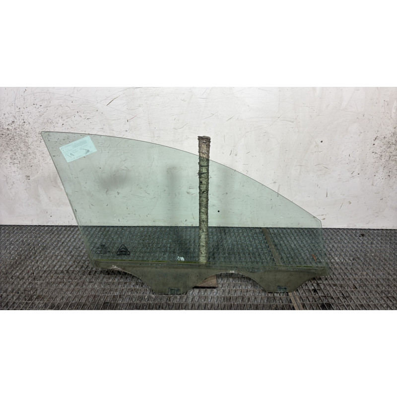 Vitre avant gauche KIA CEE-D 1 Photo n°4