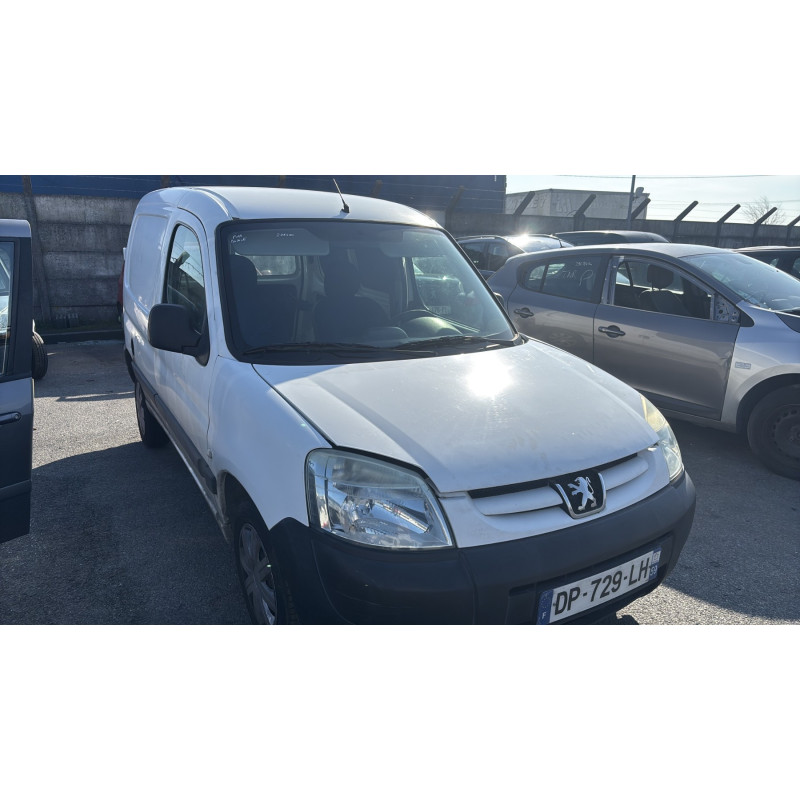Vitre avant gauche PEUGEOT PARTNER 1 Photo n°6
