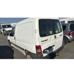 Vitre avant gauche PEUGEOT PARTNER 1