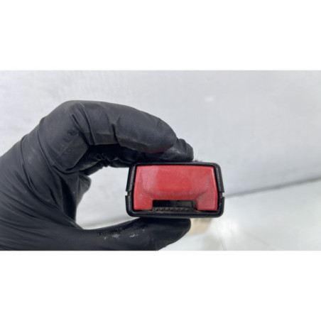 Attache ceinture avant droit DS DS3