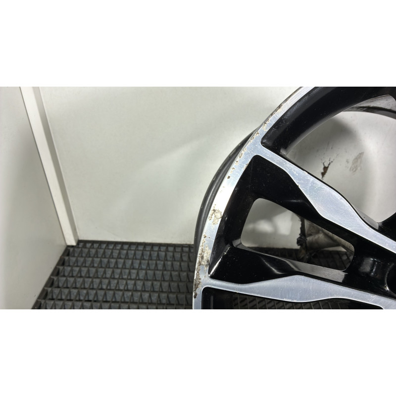 Jante MERCEDES CLASSE GLA 156 Photo n°5