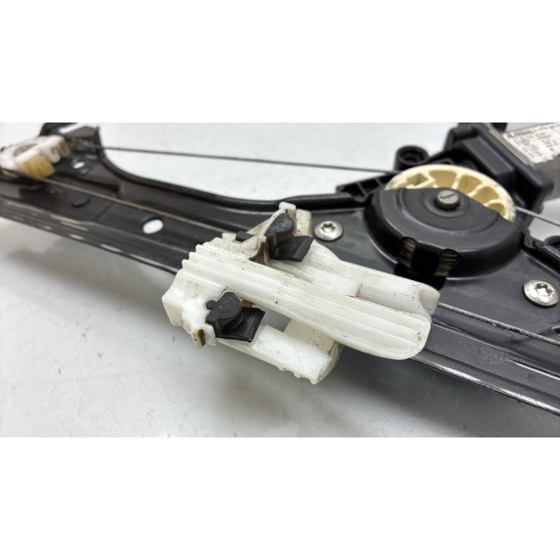 Leve vitre electrique avant gauche FIAT 500 2 Photo n°7