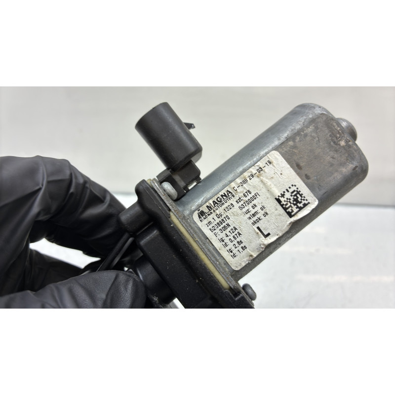 Leve vitre electrique avant gauche FIAT 500 2 Photo n°8
