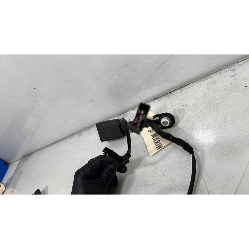 Attache ceinture avant gauche LANCIA DELTA 3 Photo n°3