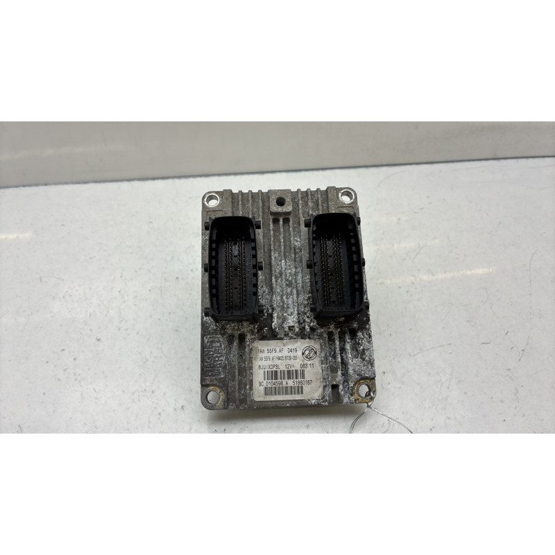 Calculateur moteur FIAT 500 2 Photo n°1