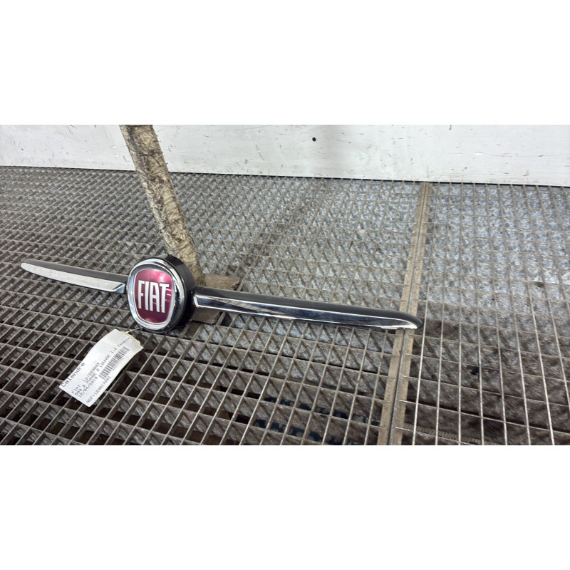 Calandre FIAT 500 2 Photo n°3