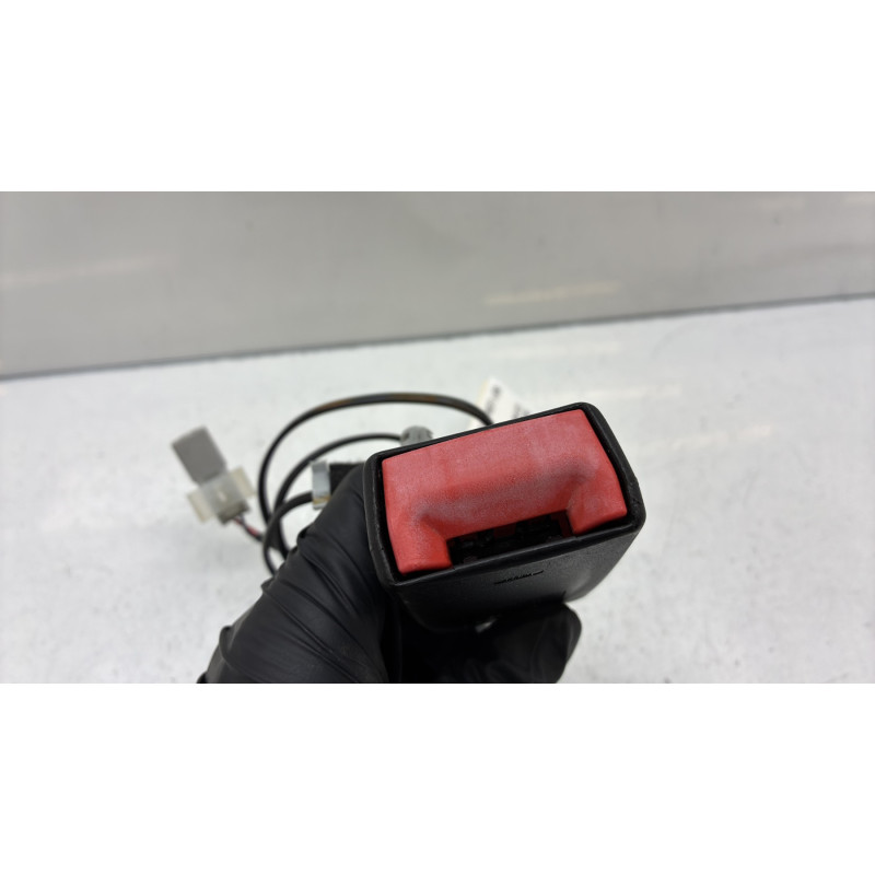 Attache ceinture avant droit FIAT 500 2 Photo n°4