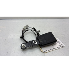 Attache ceinture avant droit FIAT 500 2
