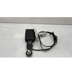 Attache ceinture avant gauche FIAT 500 2