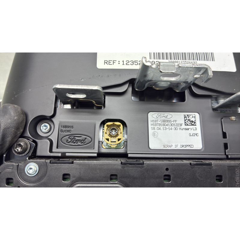 Ecran GPS FORD FIESTA 7 Photo n°3