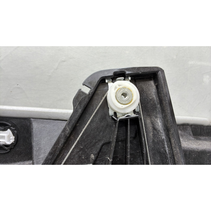 Leve vitre electrique avant droit FORD FIESTA 7 Photo n°9