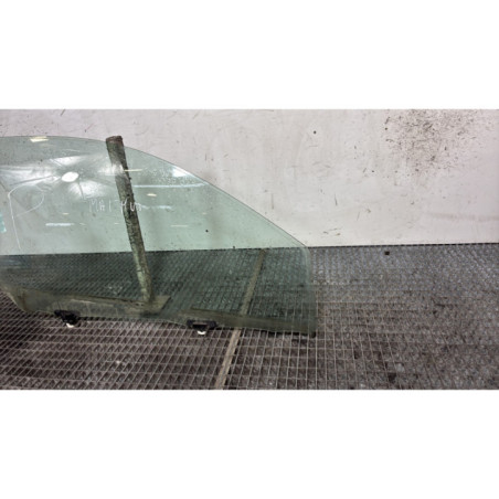 Vitre avant droit TOYOTA YARIS 1