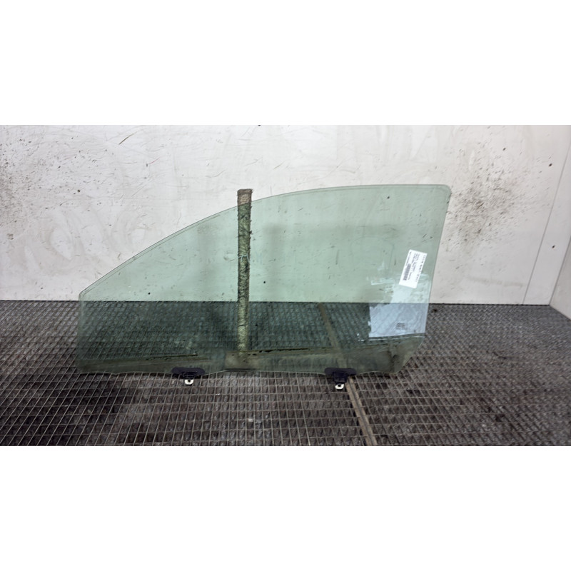 Vitre avant droit TOYOTA YARIS 1 Photo n°4