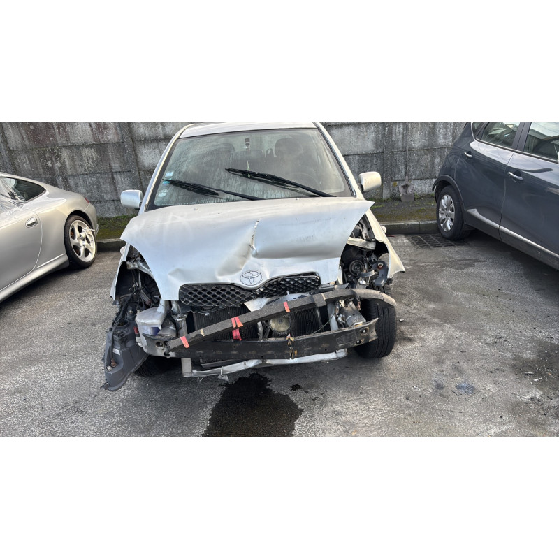 Feu arriere principal droit (feux) TOYOTA YARIS 1 Photo n°10