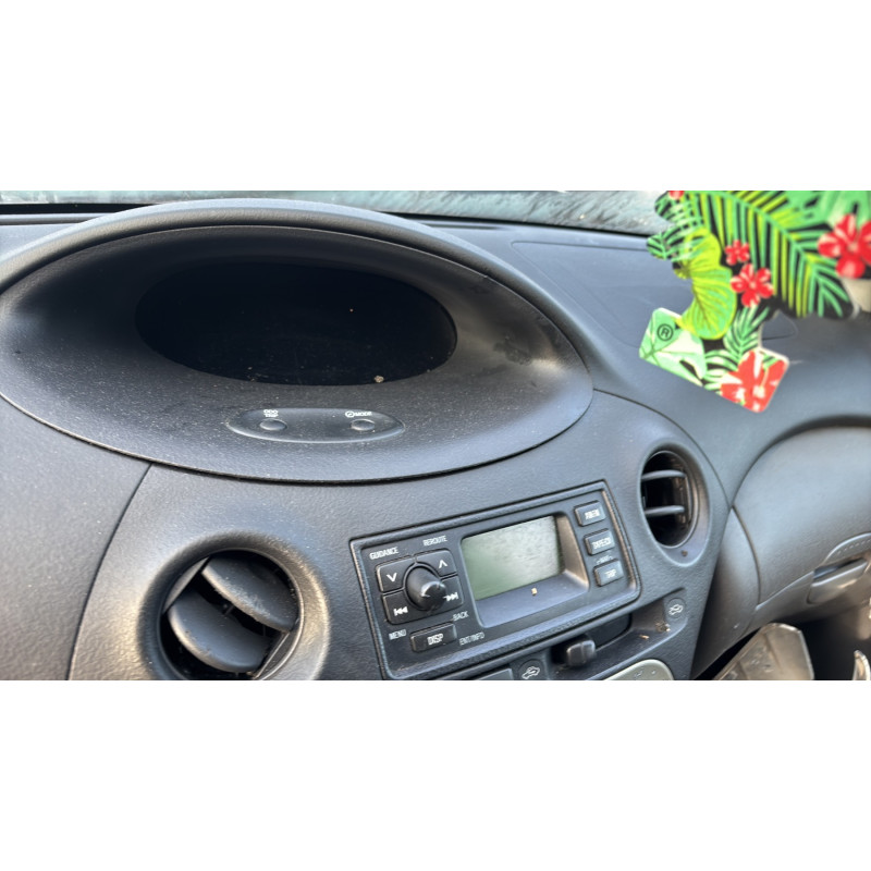 Feu arriere principal droit (feux) TOYOTA YARIS 1 Photo n°20