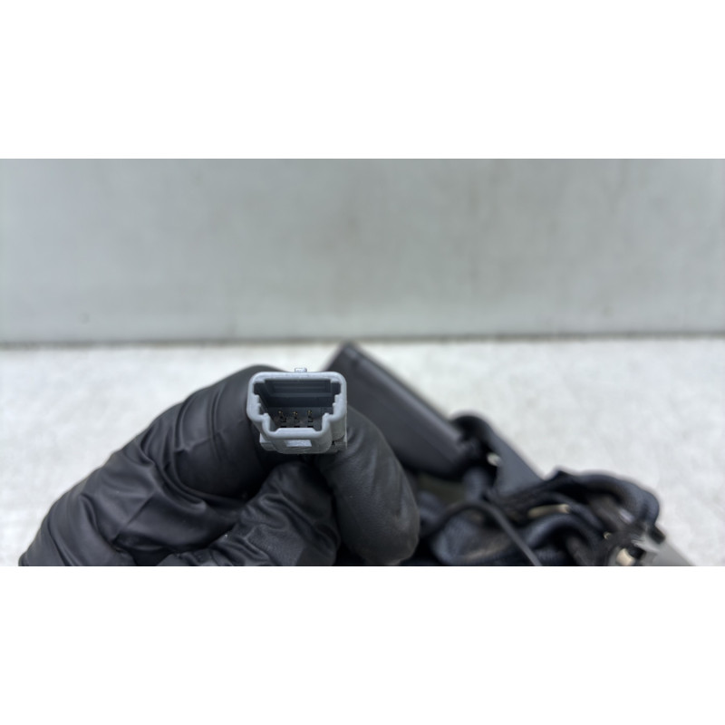 Attache ceinture arriere gauche RENAULT MEGANE 4 Photo n°4
