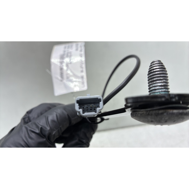 Attache ceinture avant gauche RENAULT MEGANE 4 Photo n°3