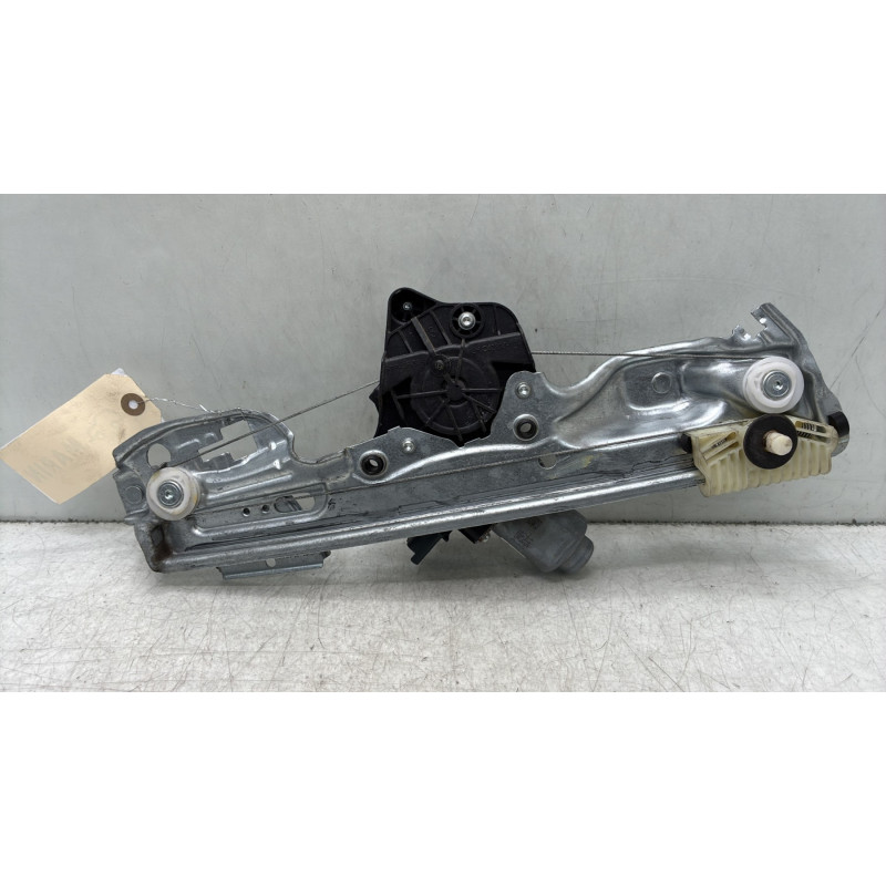 Leve vitre electrique arriere gauche RENAULT MEGANE 4 Photo n°4